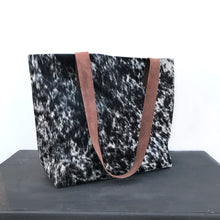 Temple Landscape Totes
